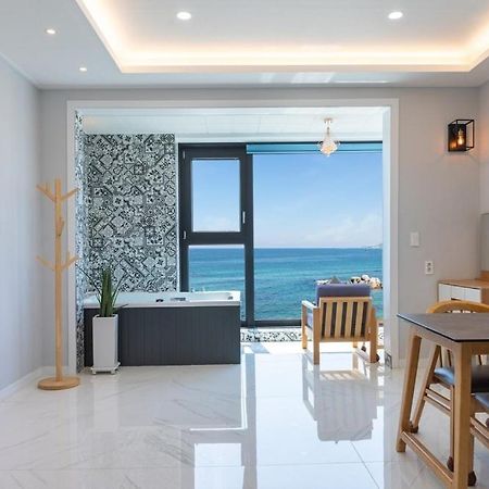 Gangneung Blanc Beach Pension Exterior foto