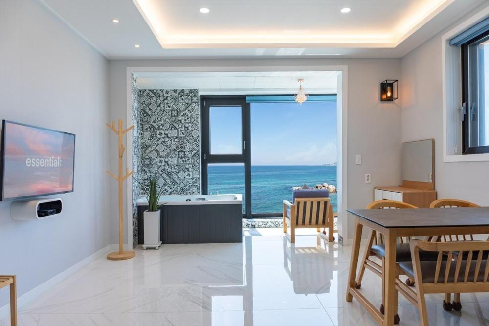 Gangneung Blanc Beach Pension Exterior foto
