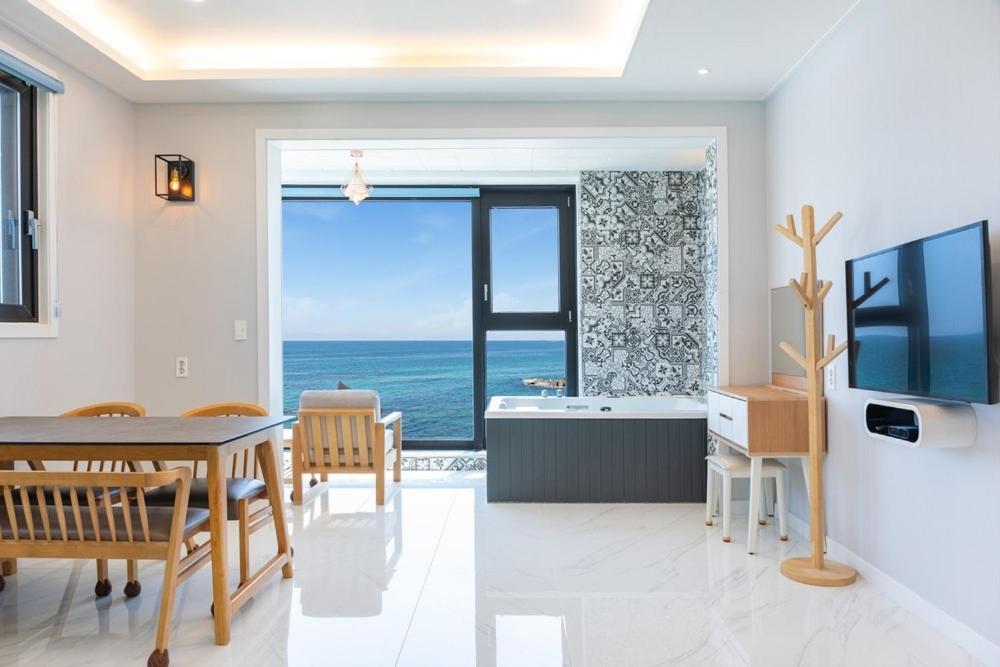 Gangneung Blanc Beach Pension Exterior foto