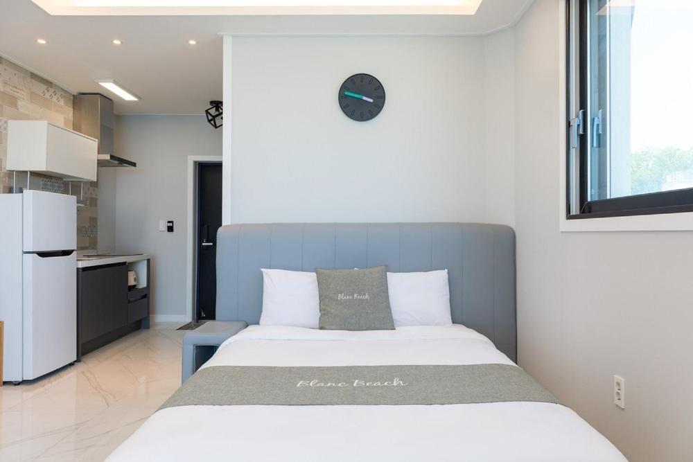 Gangneung Blanc Beach Pension Zimmer foto