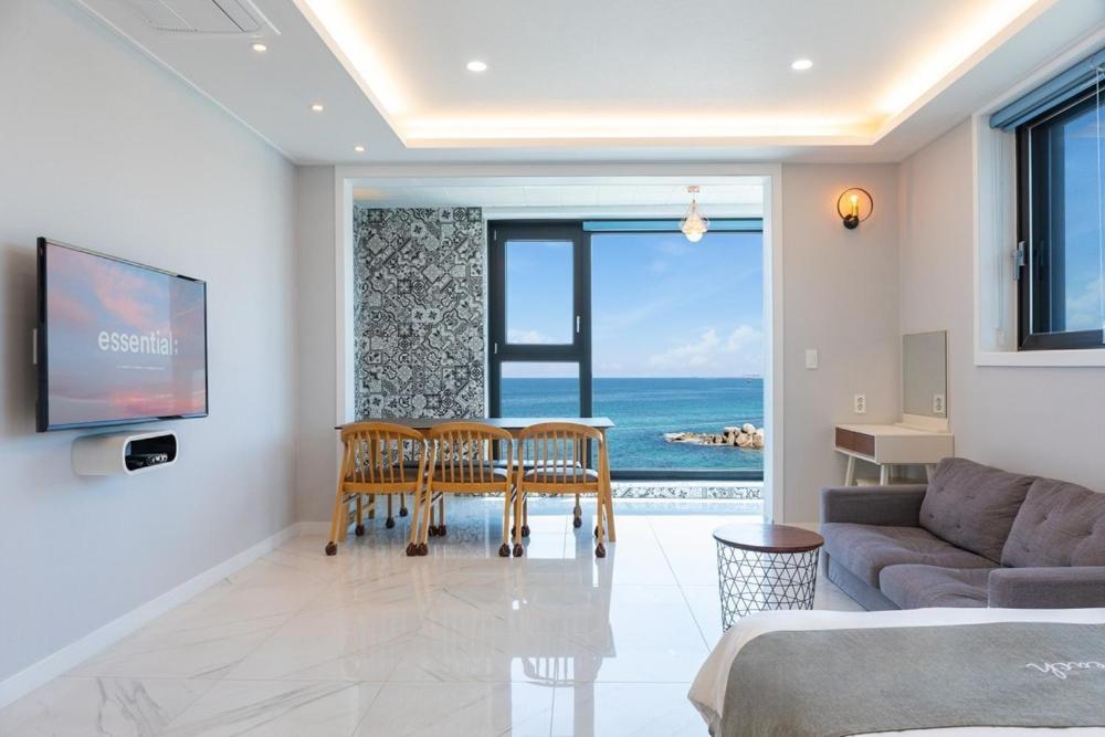 Gangneung Blanc Beach Pension Exterior foto