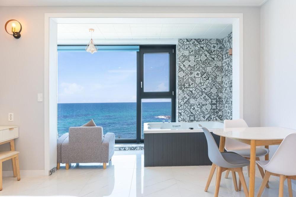 Gangneung Blanc Beach Pension Exterior foto