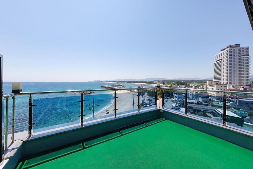 Gangneung Blanc Beach Pension Exterior foto
