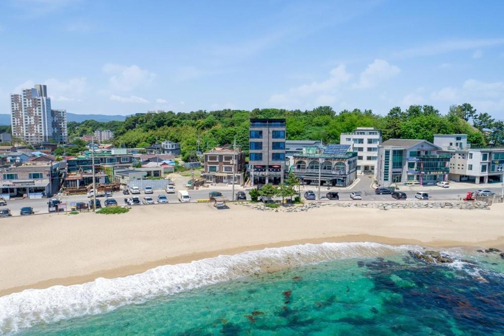 Gangneung Blanc Beach Pension Exterior foto