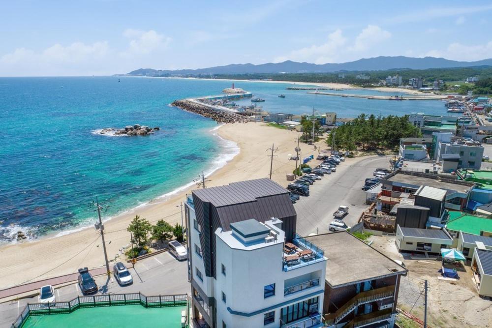 Gangneung Blanc Beach Pension Exterior foto